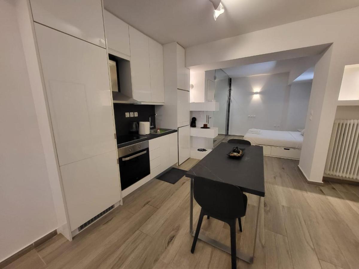Apartment Near The Center Of Glyfada Athén Kültér fotó